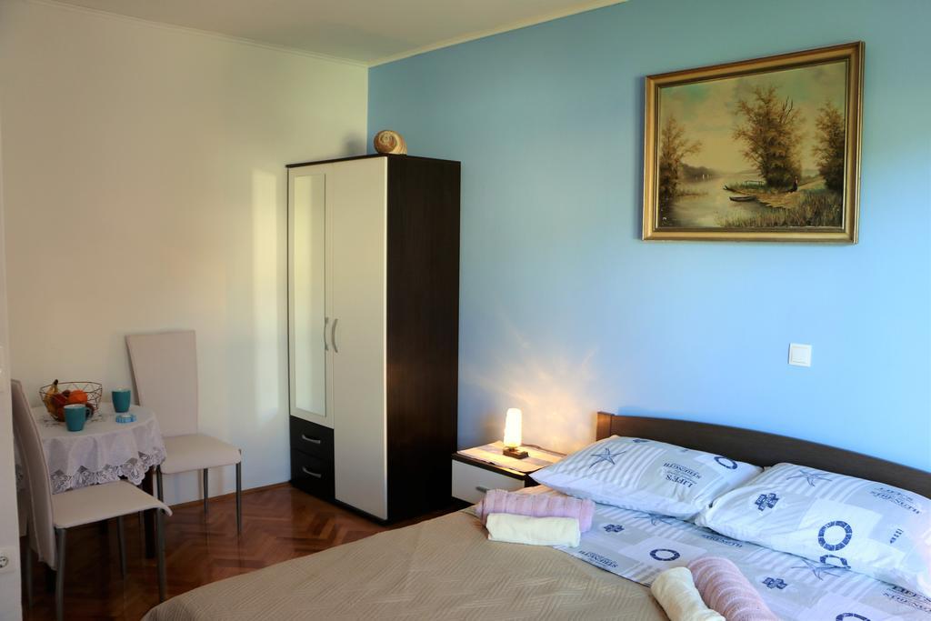 Apartments Milatic Jelsa  Exterior foto