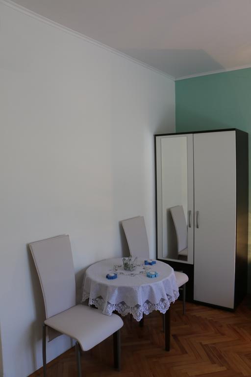 Apartments Milatic Jelsa  Exterior foto